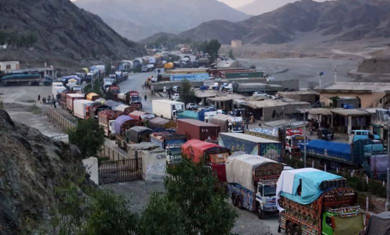 Heavy fighting in Kurram, four Taliban tanks destroyed, top commander killed