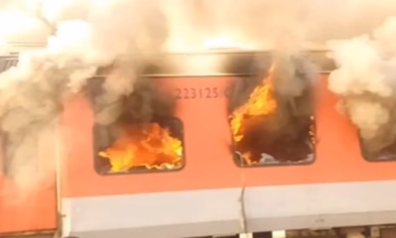 Amritsar Saharsa Garib Rath Express fire, Punjab train fire, Sirhind railway station fire
