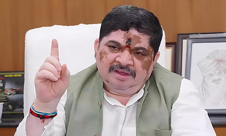 Telangana Minister Ponnam Prabhakar inaugurated the CCI Cotton Purchase Centre in Husnabad