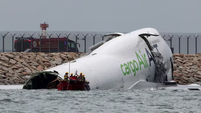 Hong Kong Plane Crash, Emirates Cargo Plane Accident, Boeing 747 Crash, Dubai to Hong Kong Flight