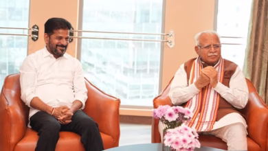 Telangana CM seeks Centre's help for mega projects