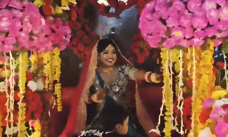 reverse baraat, bride takes her own baraat, Prayagraj viral video, UP wedding