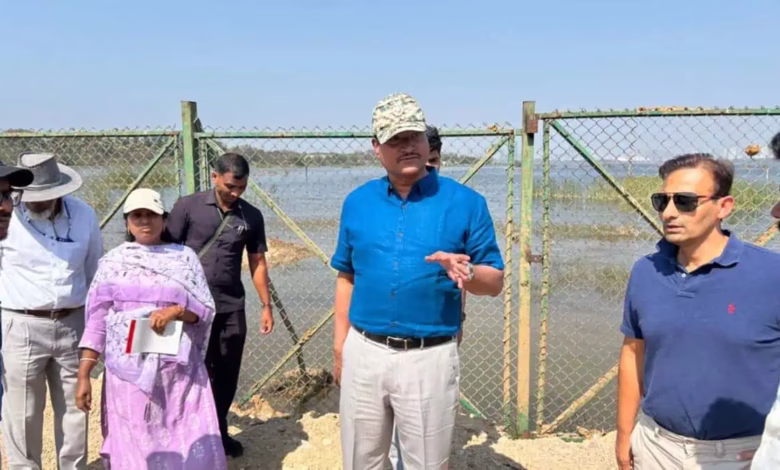 HYDRAA Hyderabad lakes encroachment, construction waste near the Jubilee Hills park