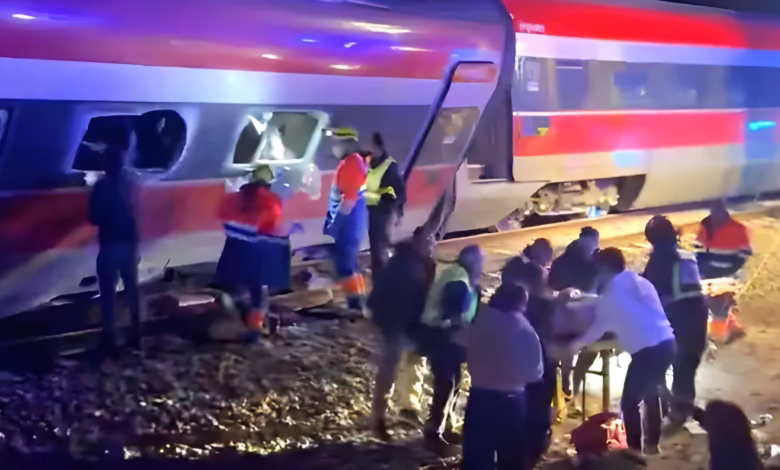 Spain train crash investigation, Spanish rail accident cause, broken rail joint