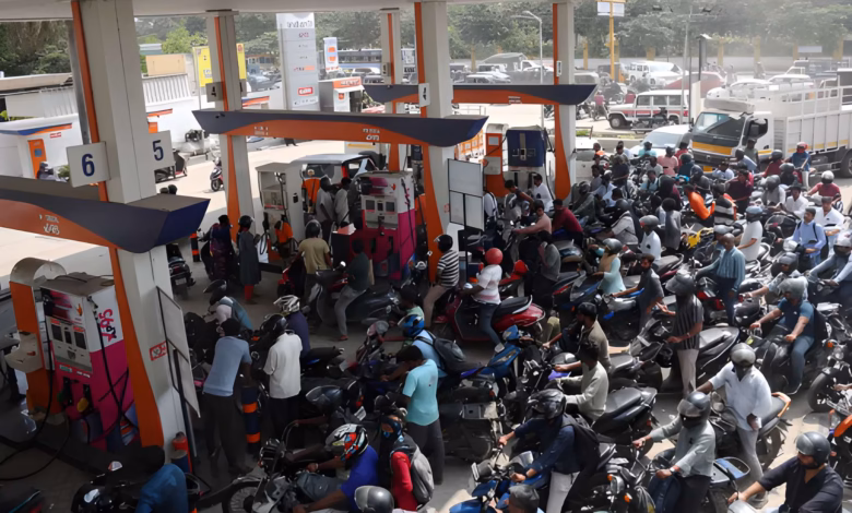 Fuel crisis, Telangana petrol pumps closed, Petrol shortage in Hyderabad