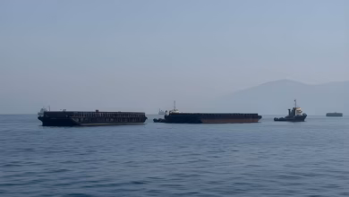 Hormuz truce holds as US, Iran resume talks