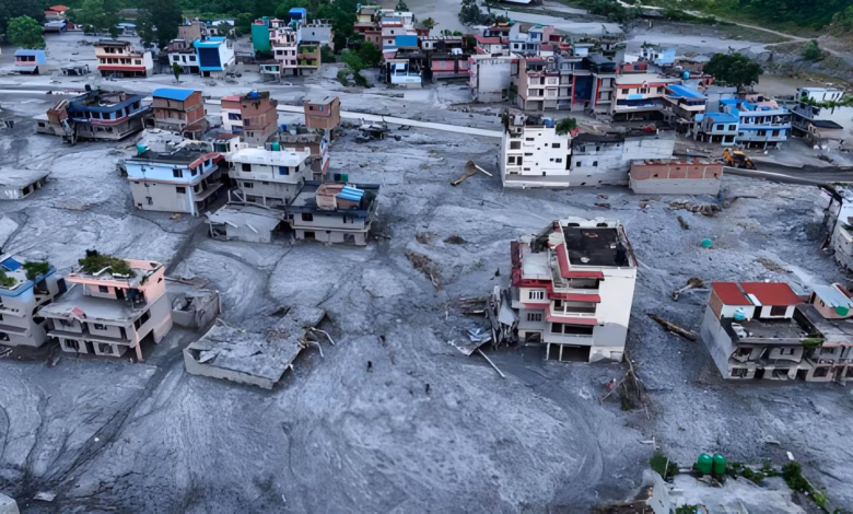  Nepal flood disaster,  724, over 2,500 missing