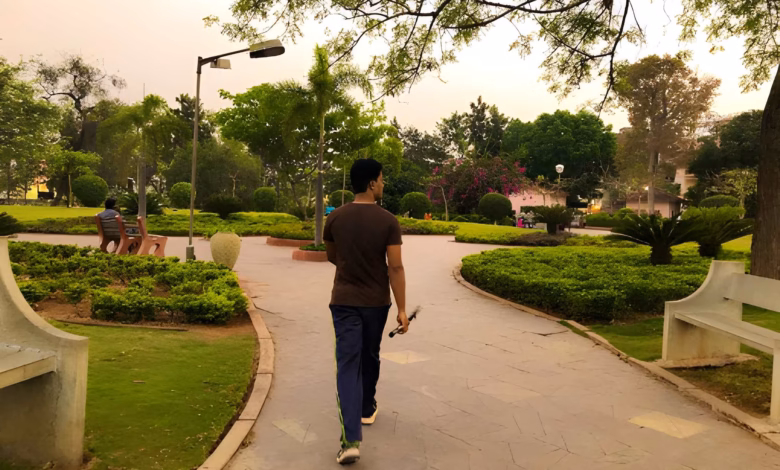 Walk 30 minutes every day, adopt a healthy lifestyle