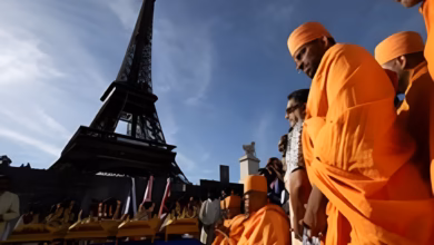 Eiffel Tower strike, Eiffel Tower women staff