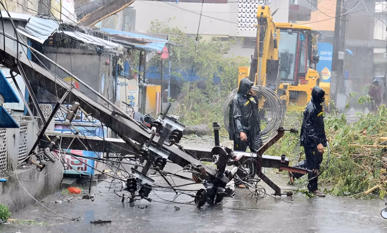 Cyclone Arnab Andhra Pradesh, Cyclone power outages